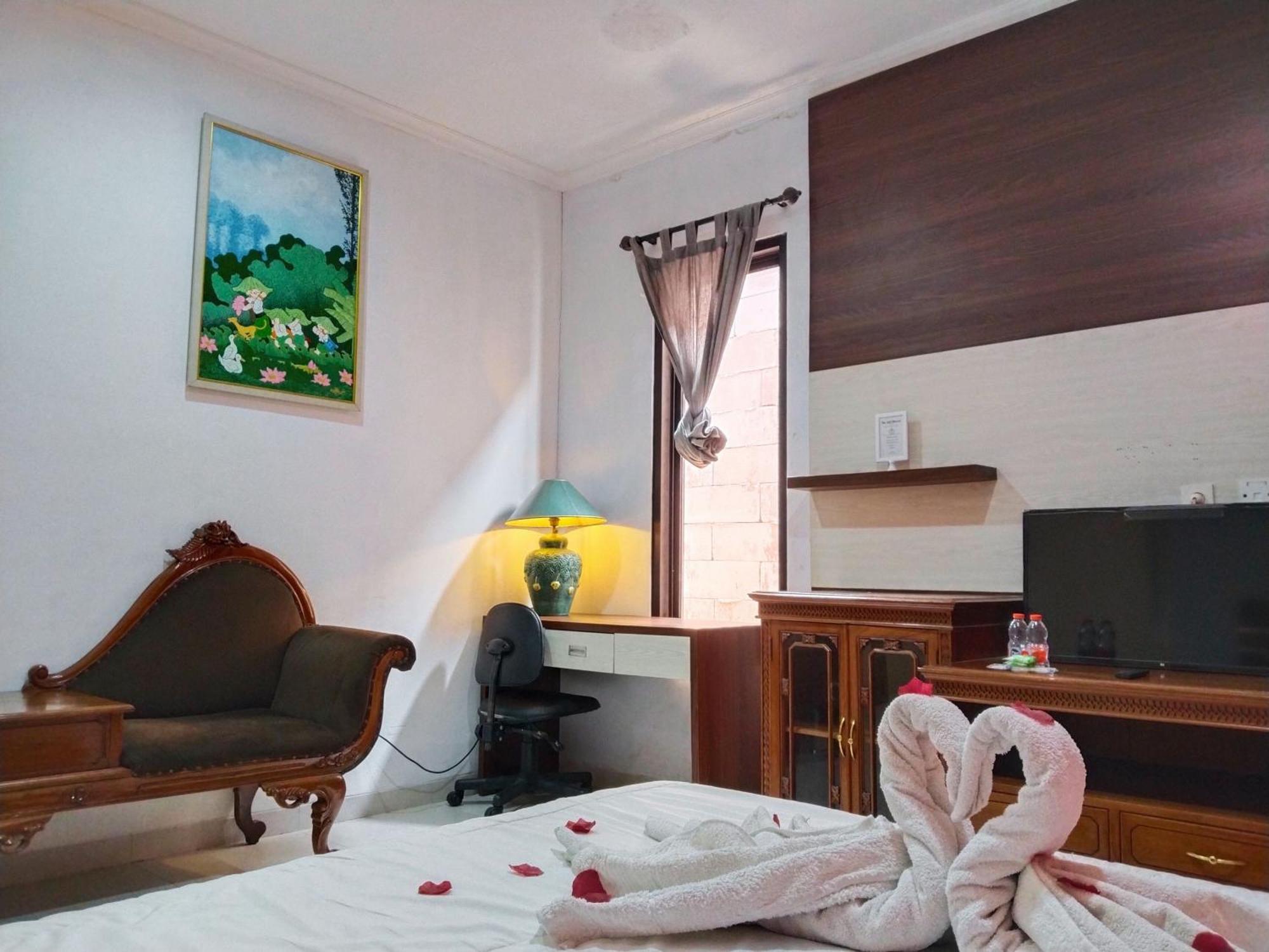 Hotel Dejati House Bekasi Exterior foto