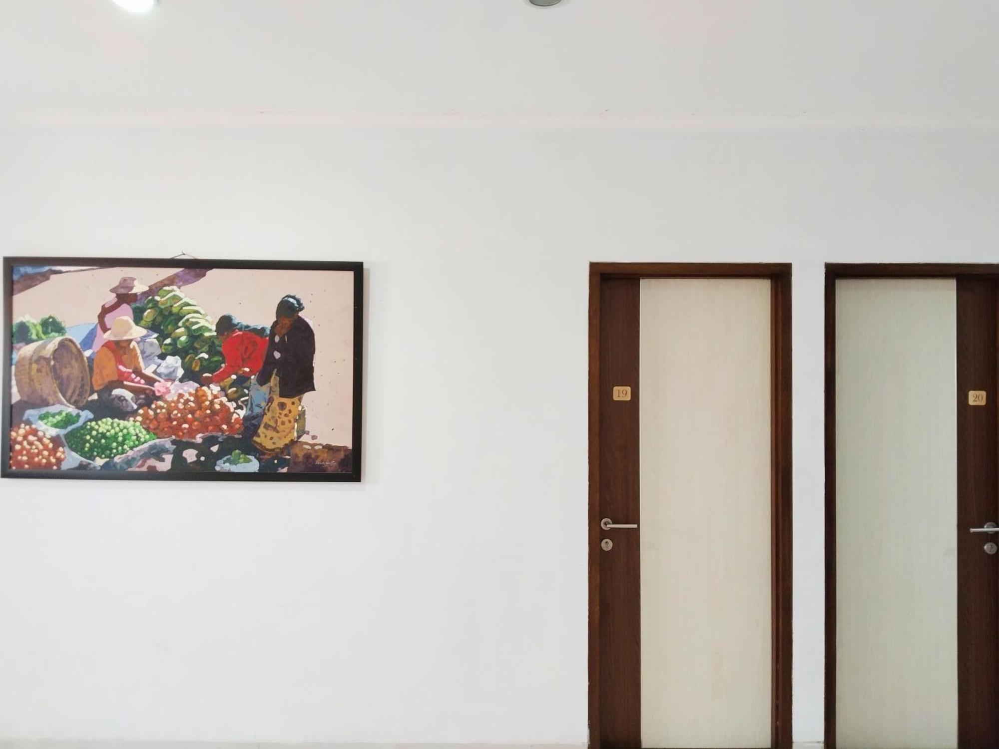 Hotel Dejati House Bekasi Exterior foto