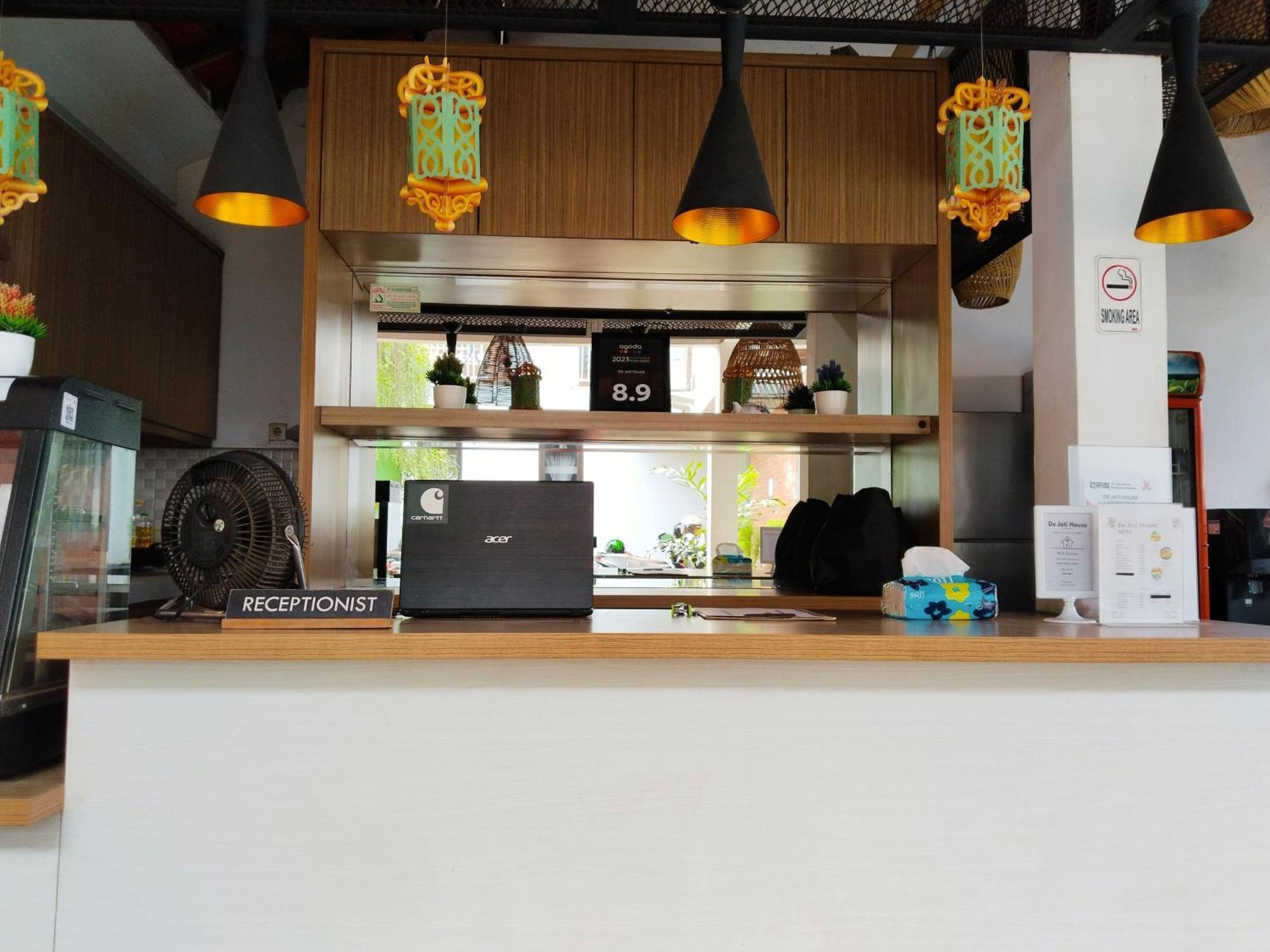 Hotel Dejati House Bekasi Exterior foto